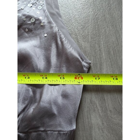 New York Company Silk V-Neck Sequin Embellished Silver Sleeveless Top Size 8 - Picture 9 of 9
